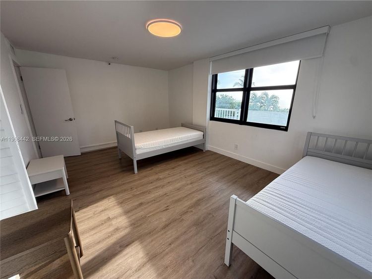 Vendome Place #208 image #23