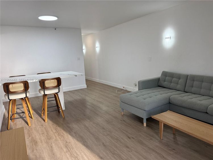 Vendome Place #208 image #8