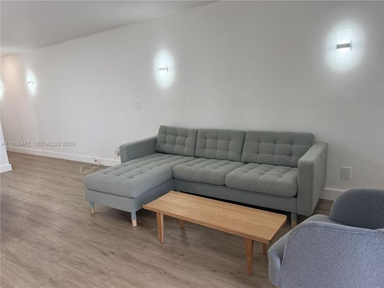 Vendome Place #208 image #9