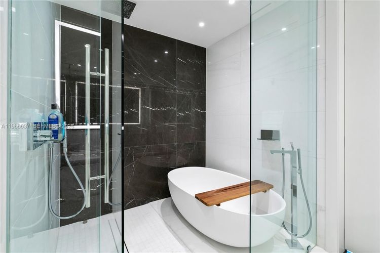 Aston Martin Residences #4005 image #27