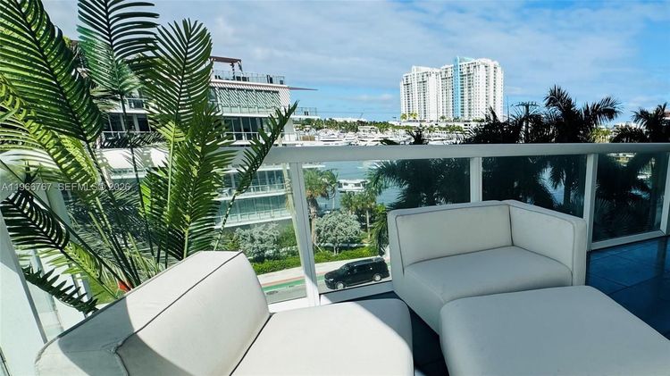 Grand Venetian #501 image #17