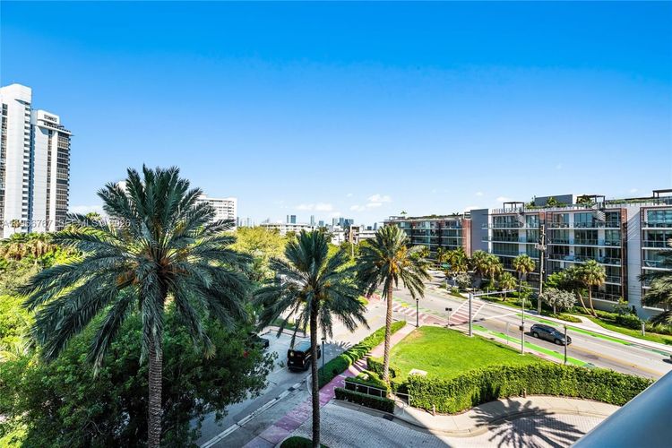 Grand Venetian #501 image #22