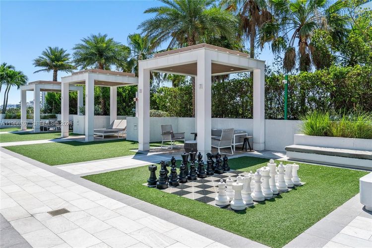 Grand Venetian #501 image #28