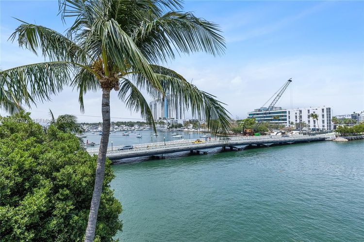 Grand Venetian #501 image #36