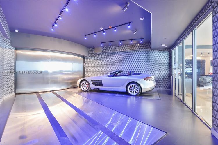 Porsche Design Tower #1605 image #20