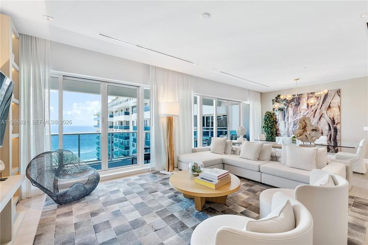 1 Hotel & Homes #PH-1612 image #13