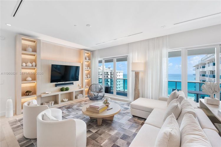 1 Hotel & Homes #PH-1612 image #15