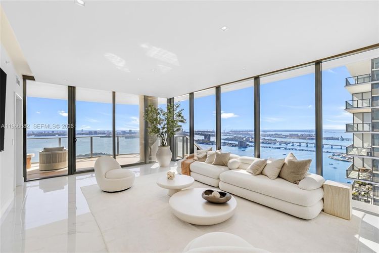 Aria Reserve South Tower #4007 image #11