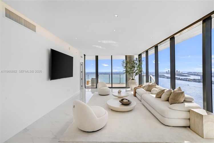 Aria Reserve South Tower #4007 image #9