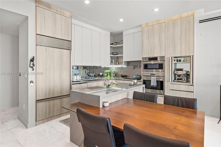 Paramount Bay #3407 image #10