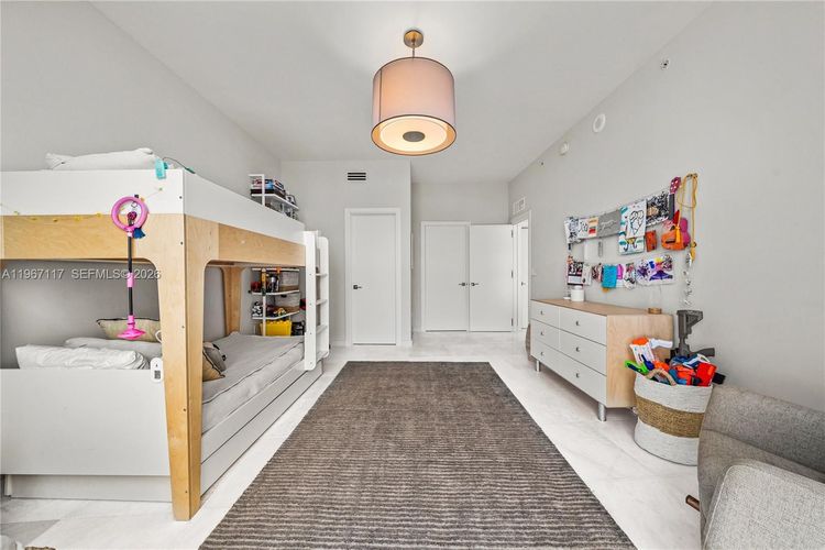 Paramount Bay #3407 image #25