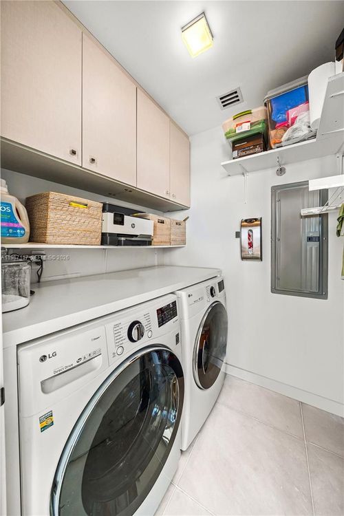 Paramount Bay #3407 image #27