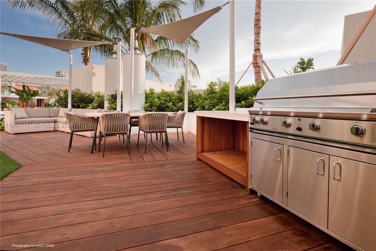 Paramount Bay #3407 image #32