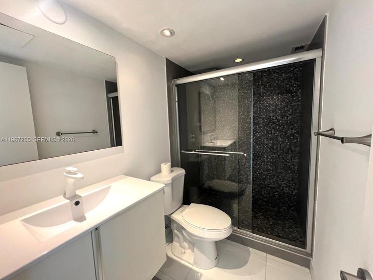 Oceanside Plaza #9Y image #6