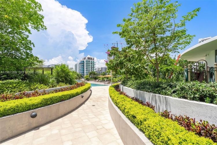 Aria Reserve South Tower #1806 image #55