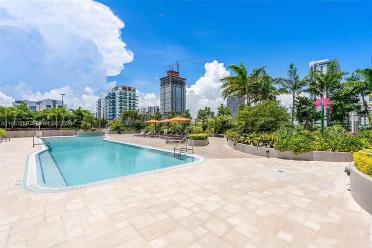 Aria Reserve South Tower #1806 image #56