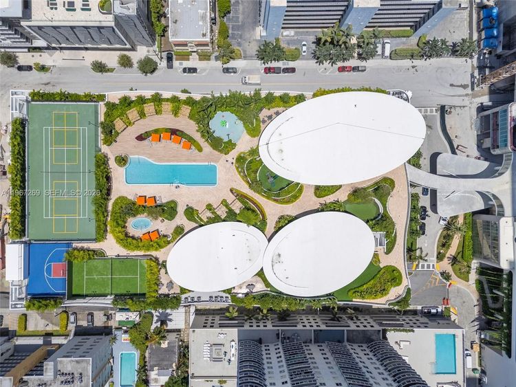 Aria Reserve South Tower #1806 image #74