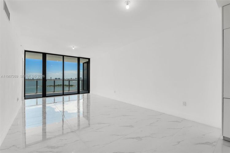 Aria Reserve South Tower #1806 image #8