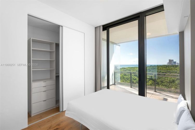 Eighty Seven Park #606 image #25