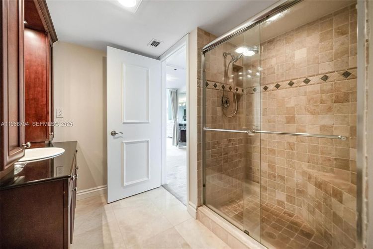 Anchor Bay Club #PH4A image #20