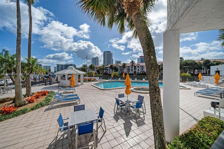 Anchor Bay Club #PH4A image #30