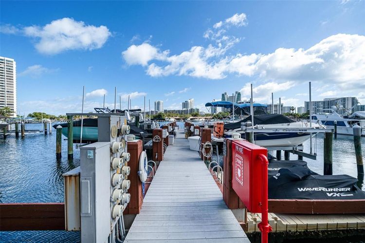 Anchor Bay Club #PH4A image #38