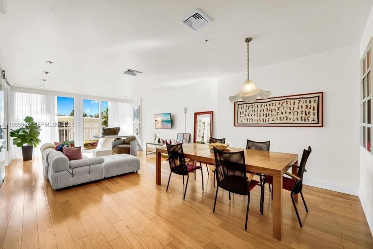 Harbour House #102 image #8