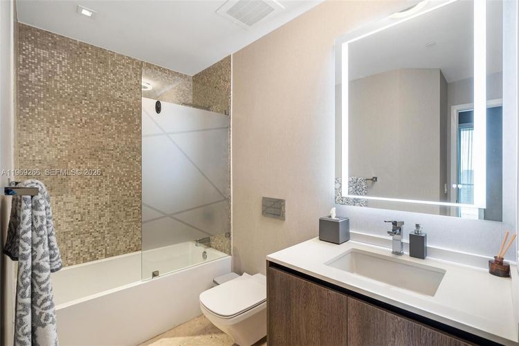 Rise Brickell City Centre #3801 image #26