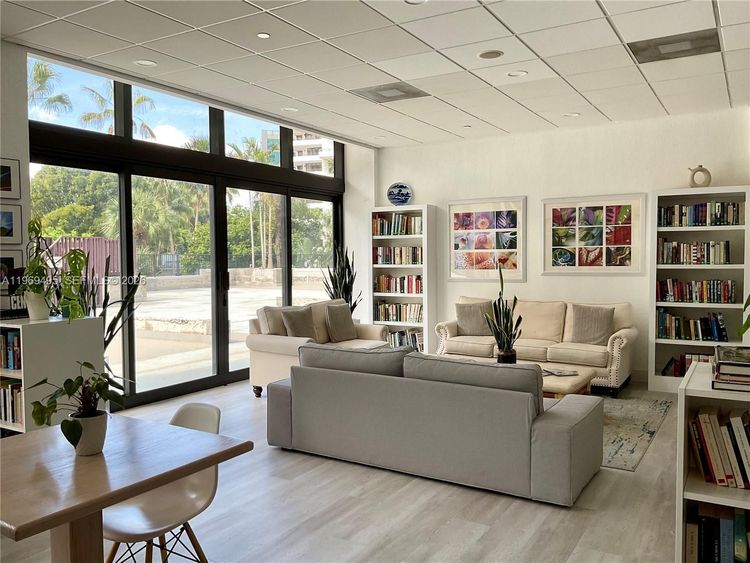 Costa Bella #1602 image #14