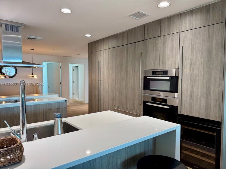 Oceana Key Biscayne #406N image #13