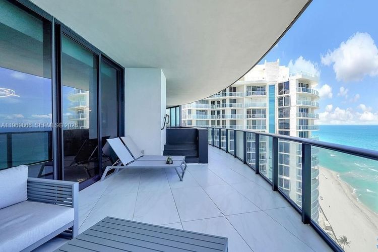 Porsche Design Tower #2605 image #22