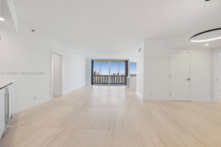 Williams Island 3000 #2504 image #10