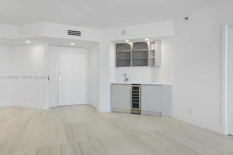 Williams Island 3000 #2504 image #12