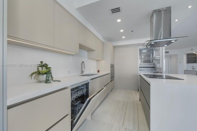 Williams Island 3000 #2504 image #19