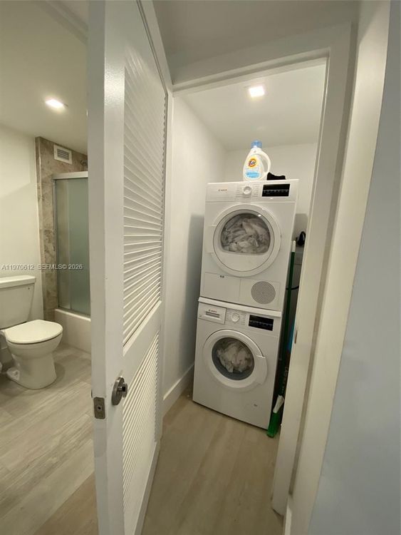 Roney Palace #338 image #17