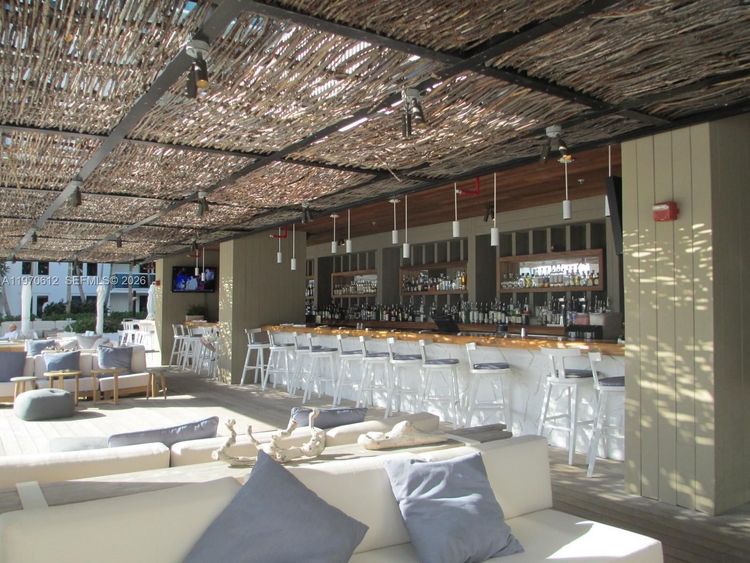 Roney Palace #338 image #27