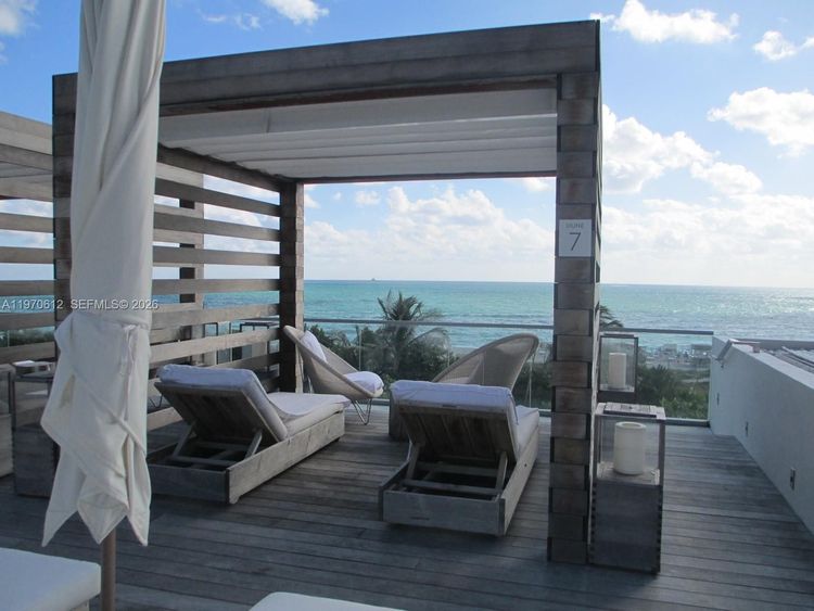 Roney Palace #338 image #29