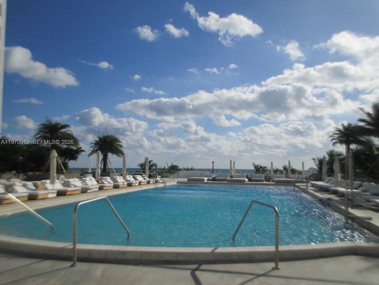 Roney Palace #338 image #30