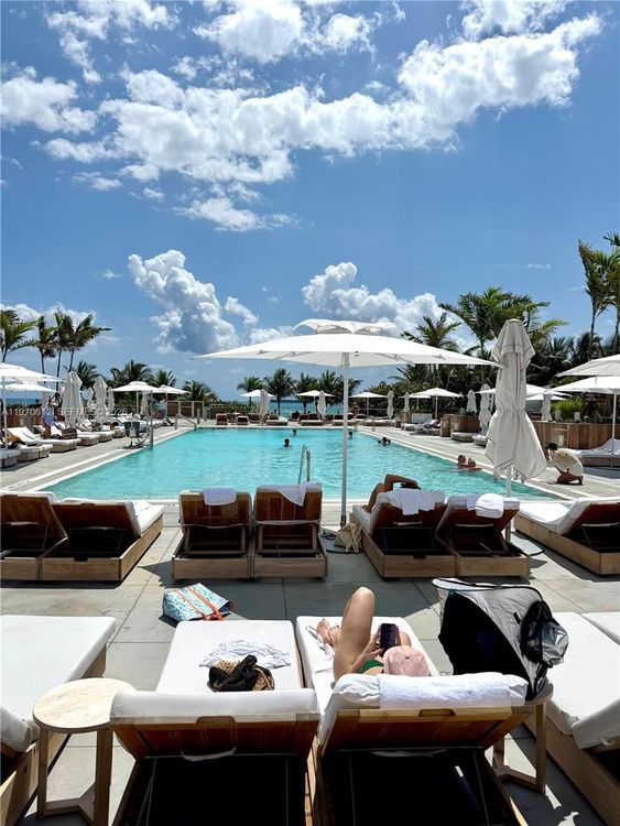 Roney Palace #338 image #43