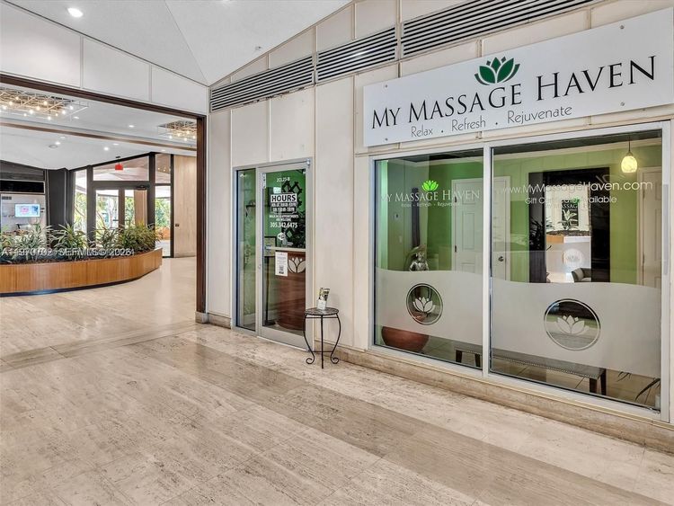 Four Ambassadors #303 image #28