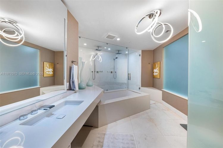 Porsche Design Tower #5003 image #20