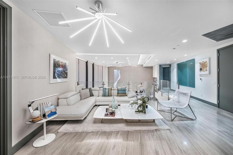 Porsche Design Tower #5003 image #24