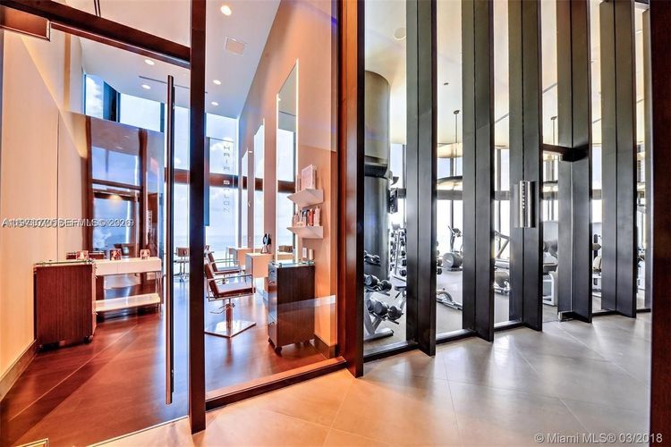 Porsche Design Tower #5003 image #41