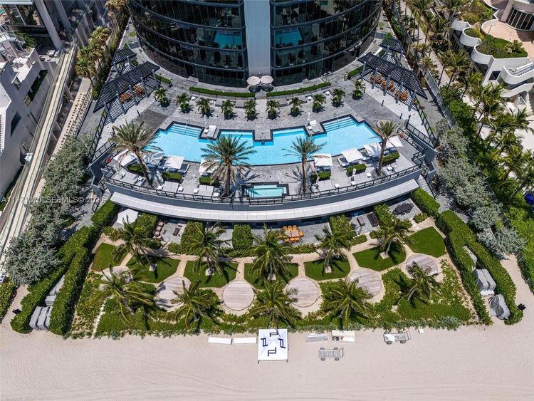 Porsche Design Tower #5003 image #42