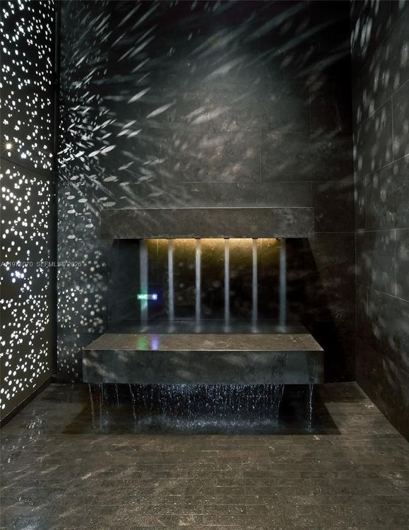 Porsche Design Tower #5003 image #44