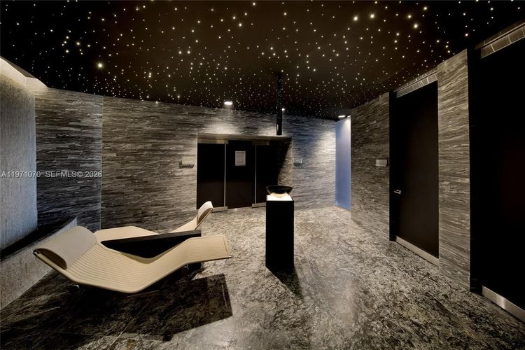 Porsche Design Tower #5003 image #45