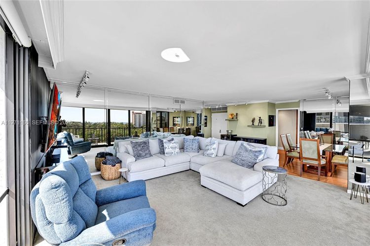 The Corinthian #9H image #12