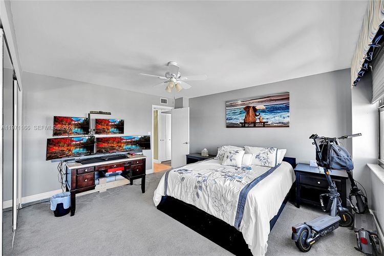 The Corinthian #9H image #17