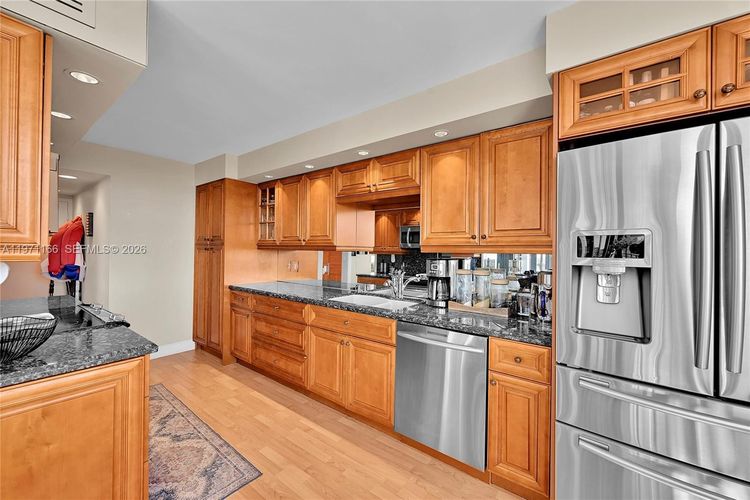 The Corinthian #9H image #22