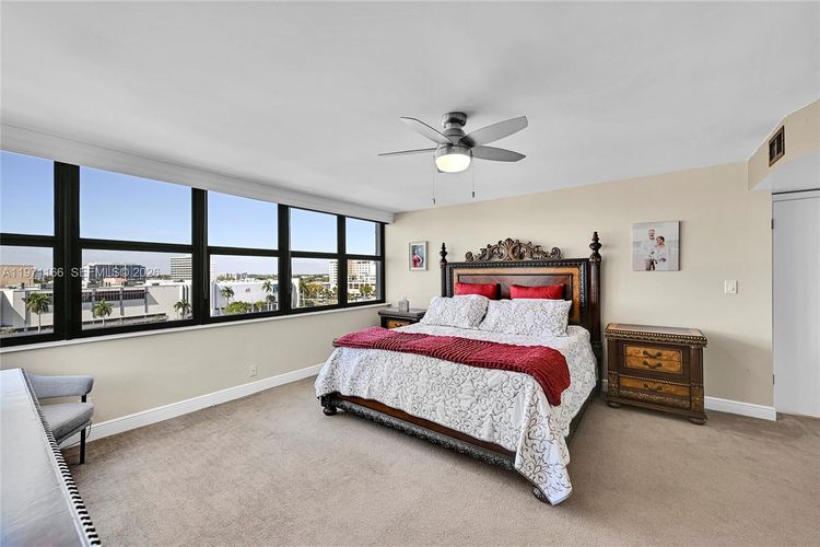 The Corinthian #9H image #23